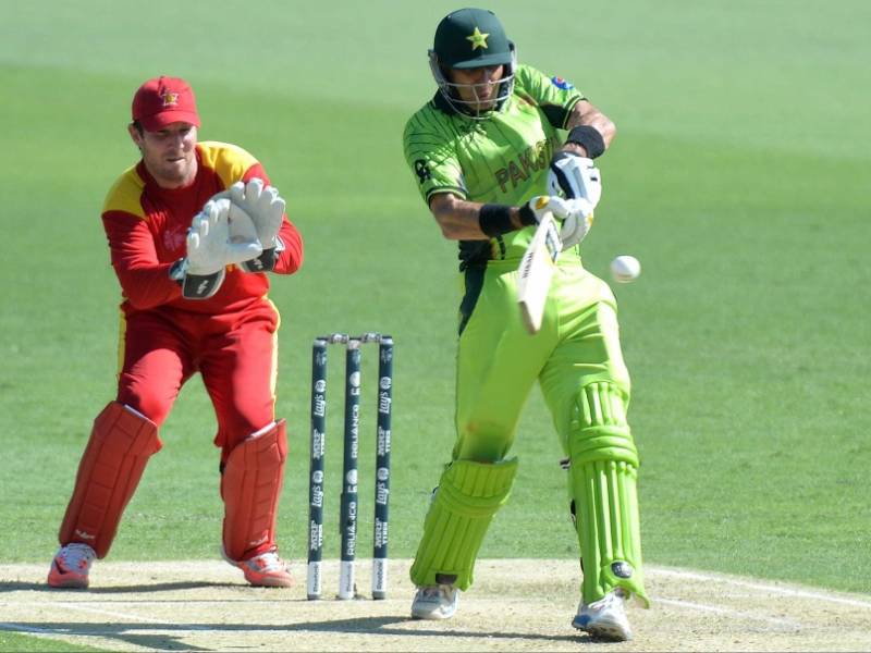 Misbah, Wahab fifties pull Pakistan to 235