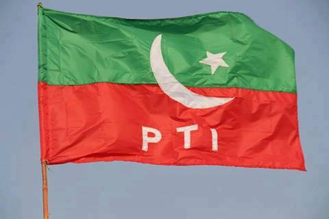 Angry men attack PTI rally in Karachi