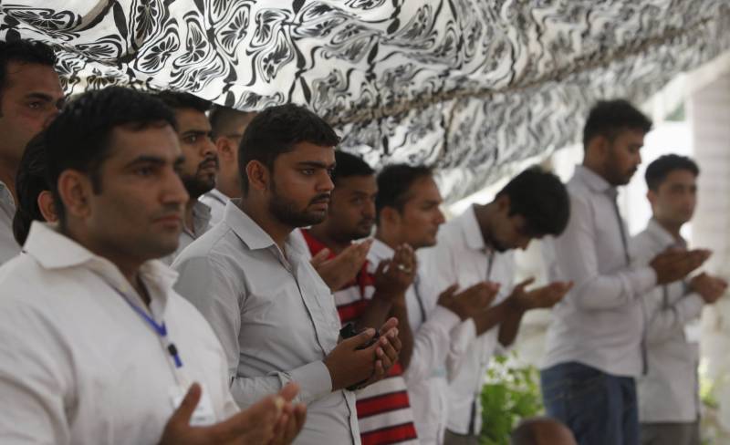 Funeral prayers of Karachi bus attack victims offered