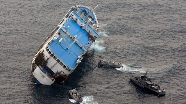 Ferry sinks killing 36 people in Central Philippines 