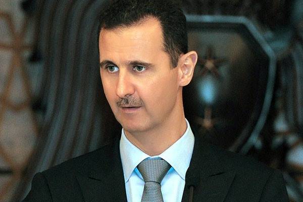 Syrian President's rare public appearance on Eid surprises people