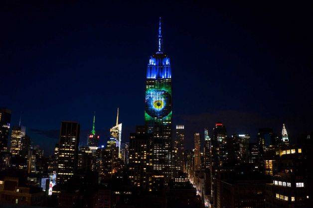 Photos of endangered animals shine on Empire State Building 