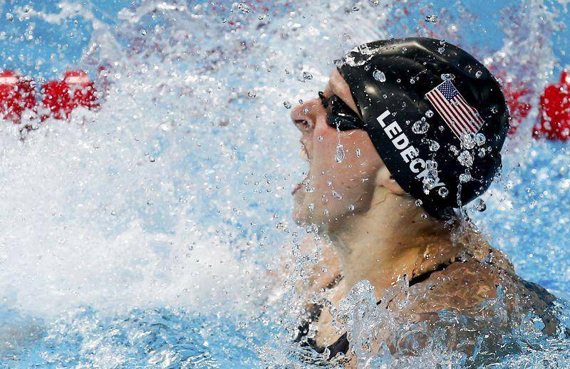 Katie Ledecky wins 800 in record time