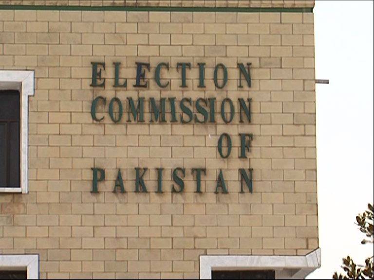 EC tells Imran Khan it is not answerable to any party 
