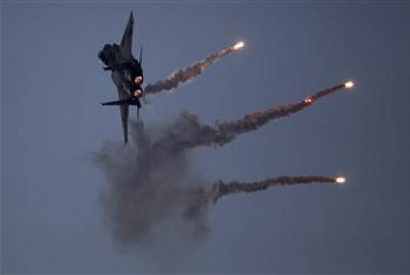  Russia initiates air strikes in Syria
