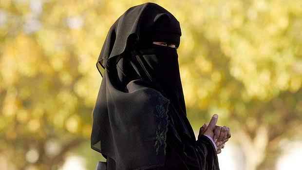 Saudi woman divorces man for being 'too short'
