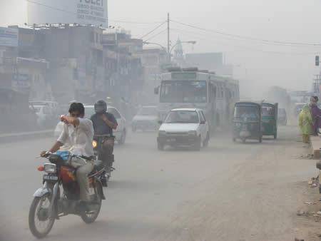 Is pollution increasing or decreasing in Lahore? 