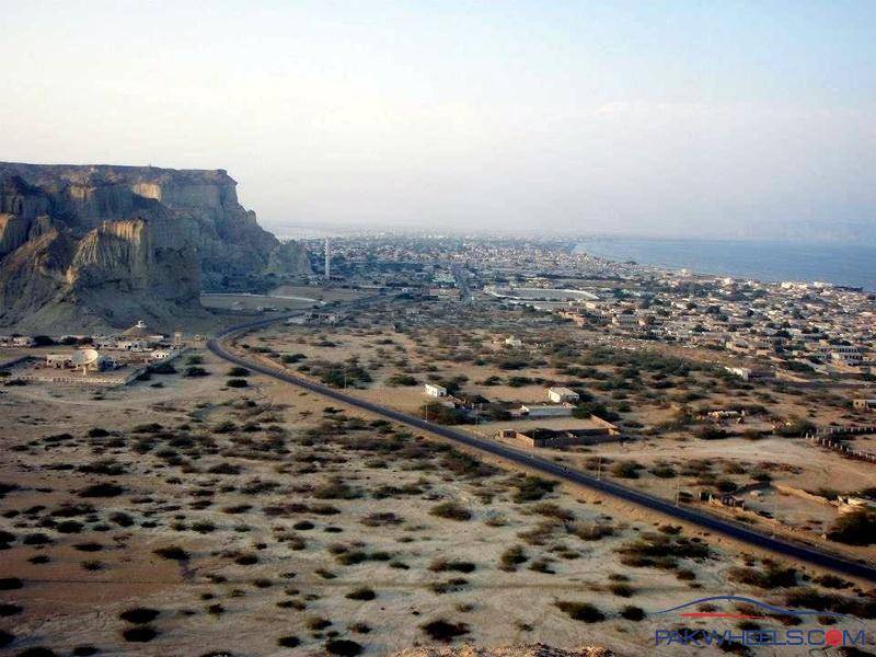 Amidst the gaudiness of the $46 billion CPEC, Gwadar city is all set to run out of drinking water