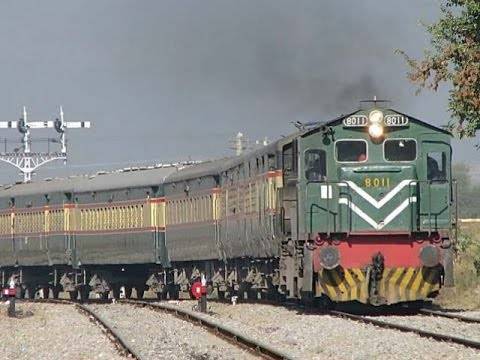 India suspends Samjohta Express operation for unlimited period