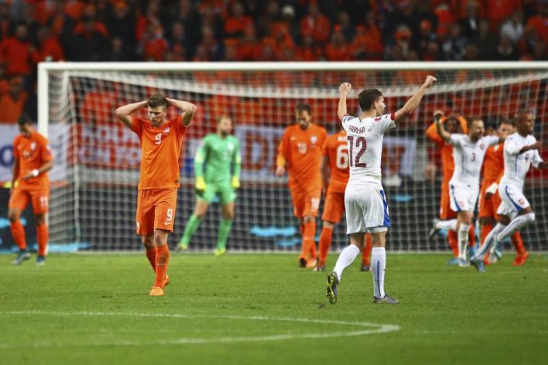Dutch dumped out of Euro 2016 contention
