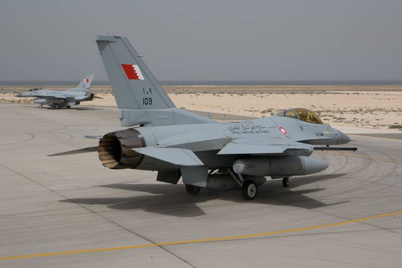Bahraini warplane participating in Yemen war crashes in Saudi Arabia