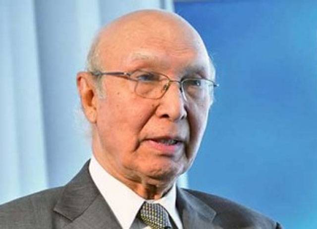 No reason to make CPEC controversial: Sartaj Aziz