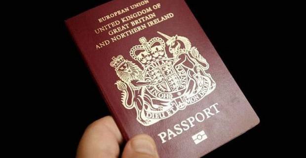 London Metropolitan Police hand back Altaf Hussain's passport