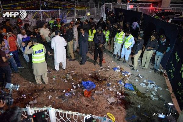 72 dead, 340 injured in Gulshan-e-Iqbal suicide blast in Lahore