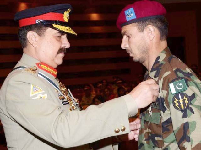 COAS confers military awards on officers and soldiers at GHQ