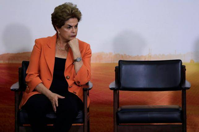 Rousseff's woes mount as Brazilian senator backs impeachment trial