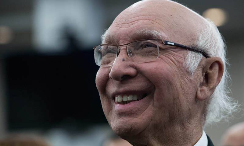 Pak to raise hanging of JI leaders in BD with UN Human Rights council: Sartaj Aziz