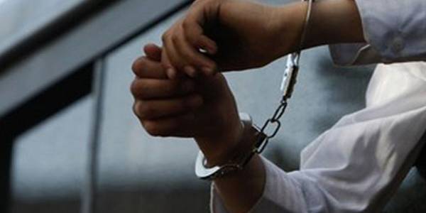 Fake official of intelligence agency among nine criminals arrested in Karachi 