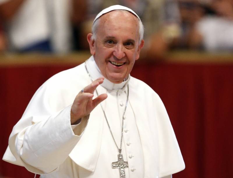 Pope prays to God for 'converting hearts of ISIS extremists'