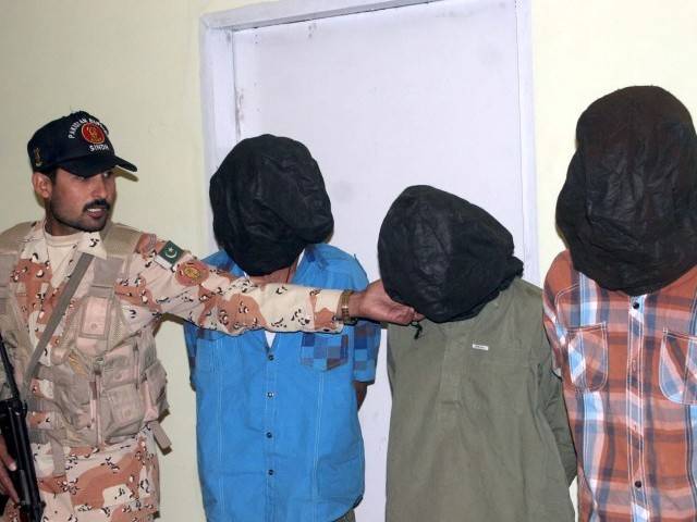Police arrests 8 Lyari gang war members during Karachi raids