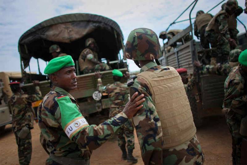 Suicide bombers kill seven at peacekeeping base in Somalia