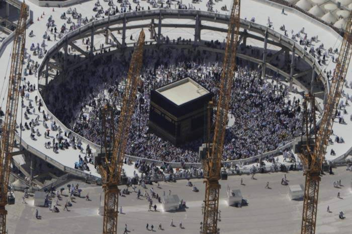 Saudi trial opens over Makkah crane collapse