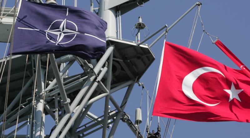 Turkish minister rebukes Nato, hints at developing defence ties with Russia