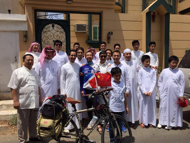 Chinese Haji pedals his way to Makkah 