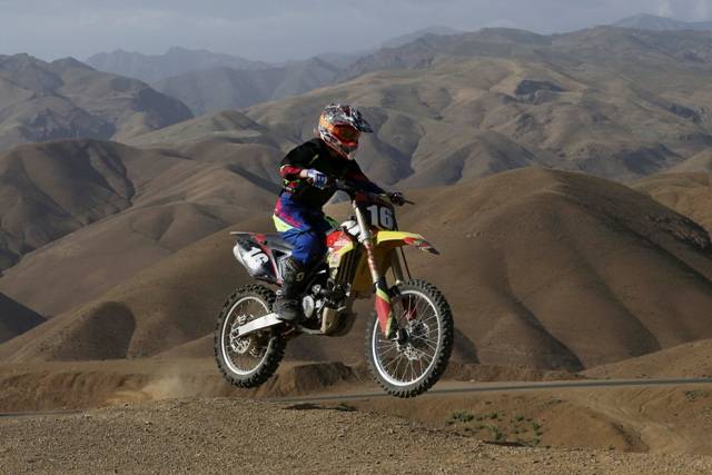 Iran allows women to participate in motocross