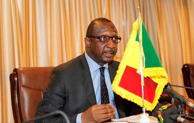 Mali defence minister fired after jihadists seize town: officials