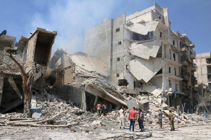 Air raid kills several medical workers, insurgents near Aleppo: monitors
