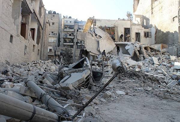 U.S., Russia trade blows over Syria as warplanes pound Aleppo