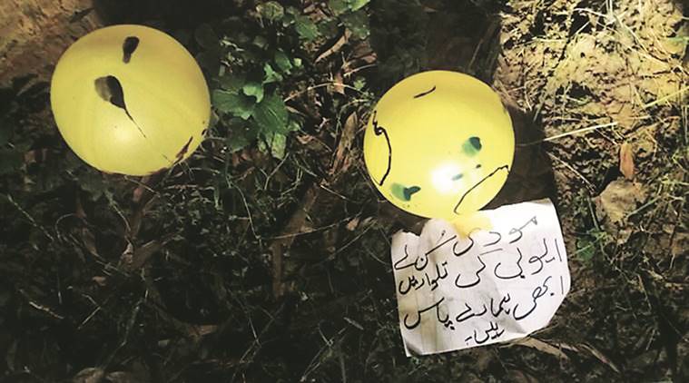India claims to receive balloons with abuses