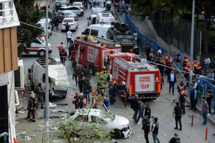 Ten people wounded in blast near Istanbul police station: governor