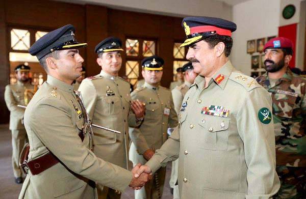 Army chief inaugurates 4th Pakistan Battalion