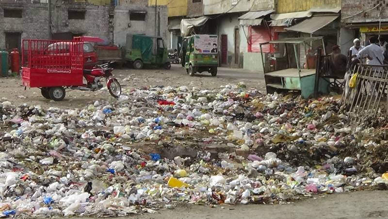 Littering the 'Pak Watan' is a more pressing problem than we seem to realise 