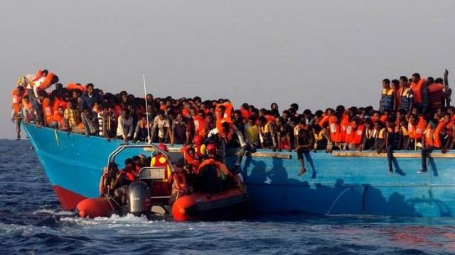 Mediterranean rescuers save 550 migrants at sea, recover five bodies