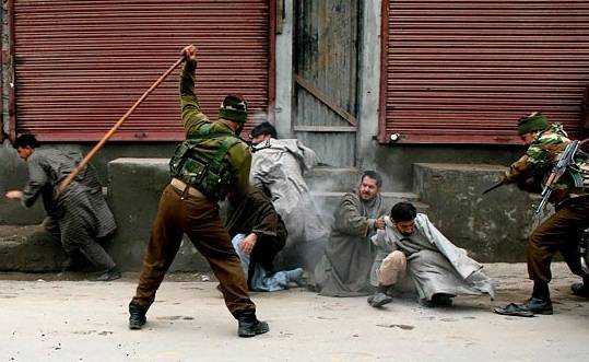 24 Kashmiris including 2 teenagers killed in IHK
