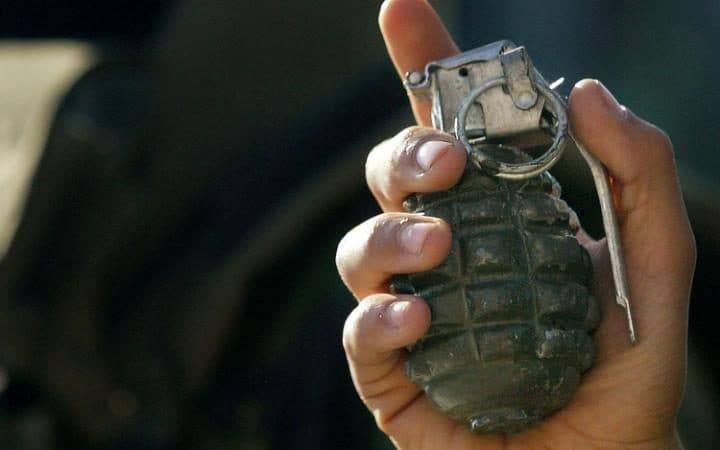 A hand grenade found from dustbin 