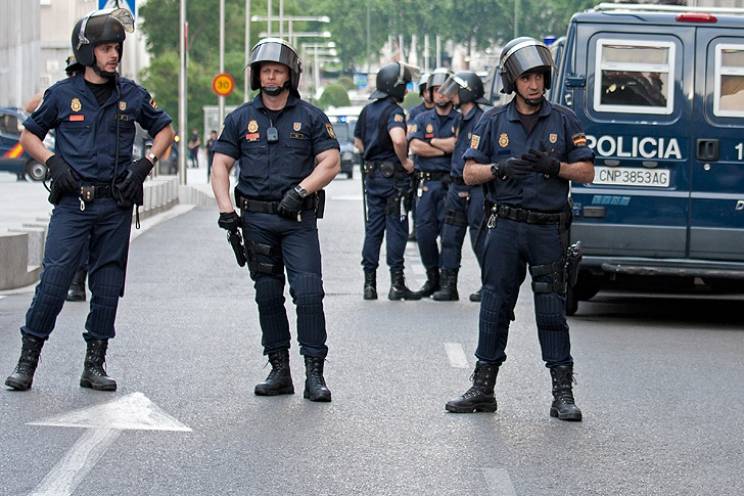 Spanish police arrest 71 people, seize counterfeit goods