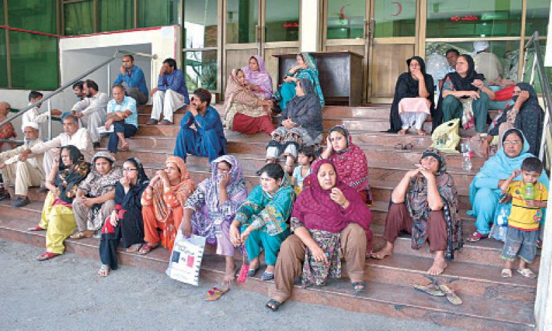 Young doctors force closure of OPDs at Lahore hospitals