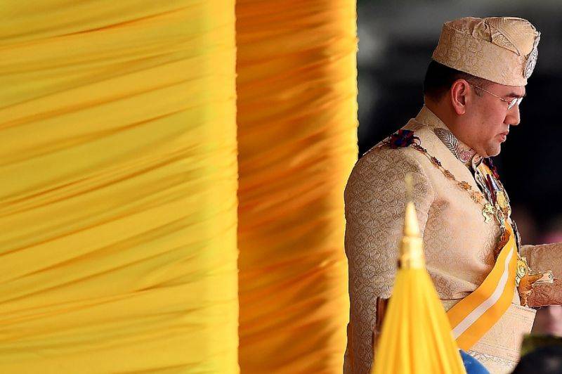 Malaysia enthrones new king in lavish ceremony