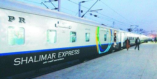 Shalimar Express escapes disaster 