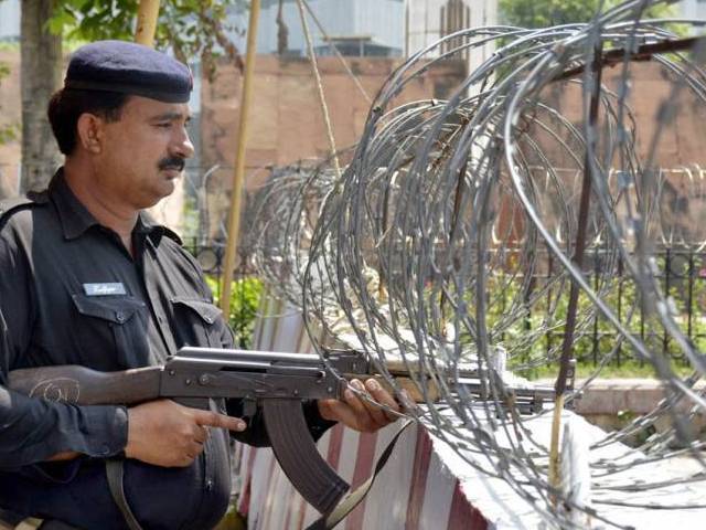 Security forces to establish more border crossing points in FATA
