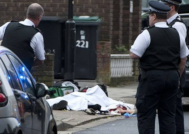 Police kills British-Pakistani in England 