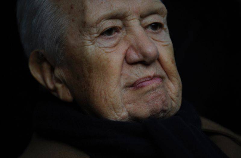 Portuguese ex-president Mario Soares dies at 92