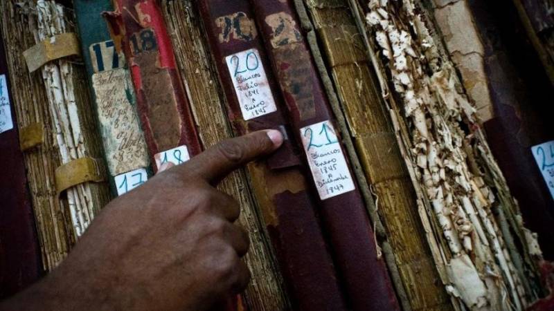 Academics race to save rare colonial documents in Cuba