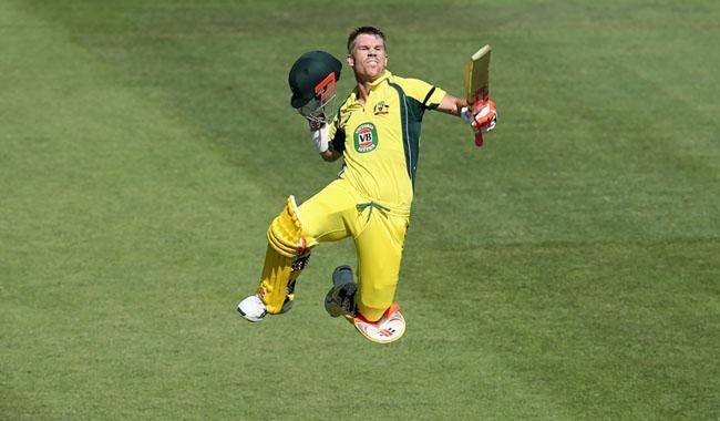 Australia sets massive target of 353 runs for Pakistan