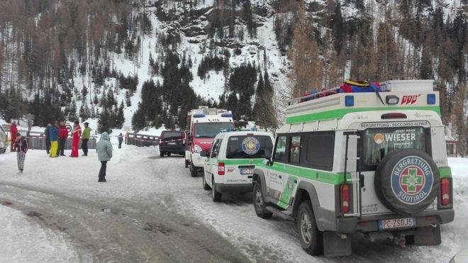 Death toll at Italian hotel hit by avalanche rises to six, 23 still missing