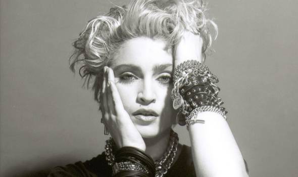 Singer Madonna defends 'blowing up the White House' remark
